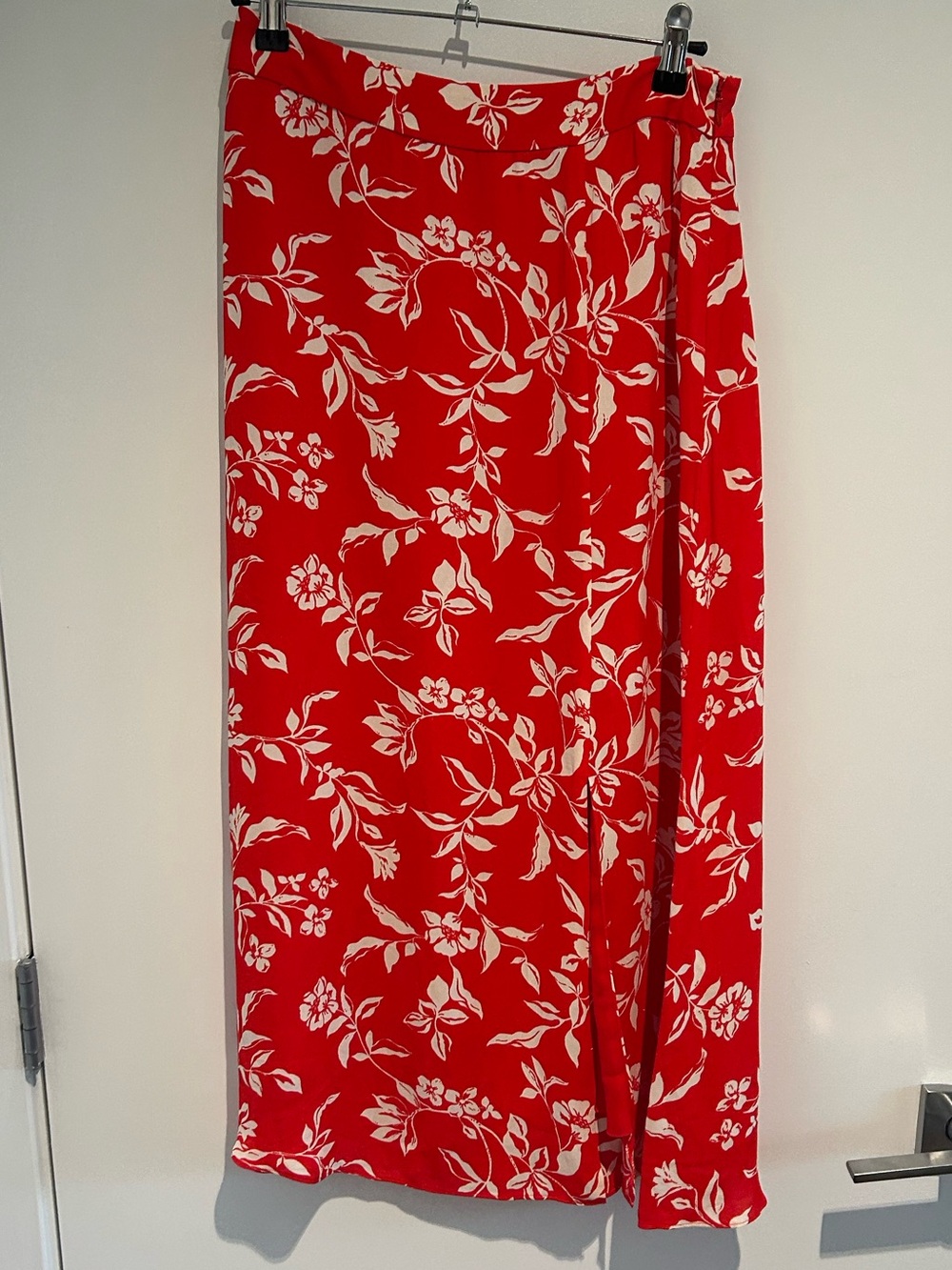Hobbs London Red Floral Midi Skirt